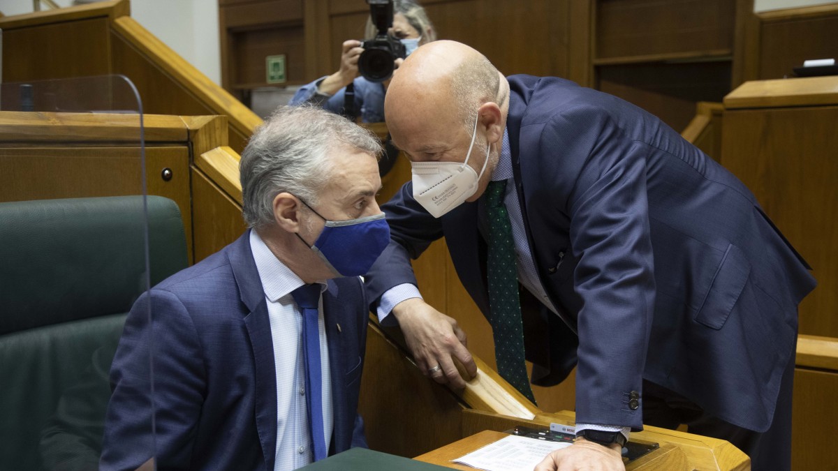 Pleno Ordinario en el Parlamento Vasco (27-05-2021) 