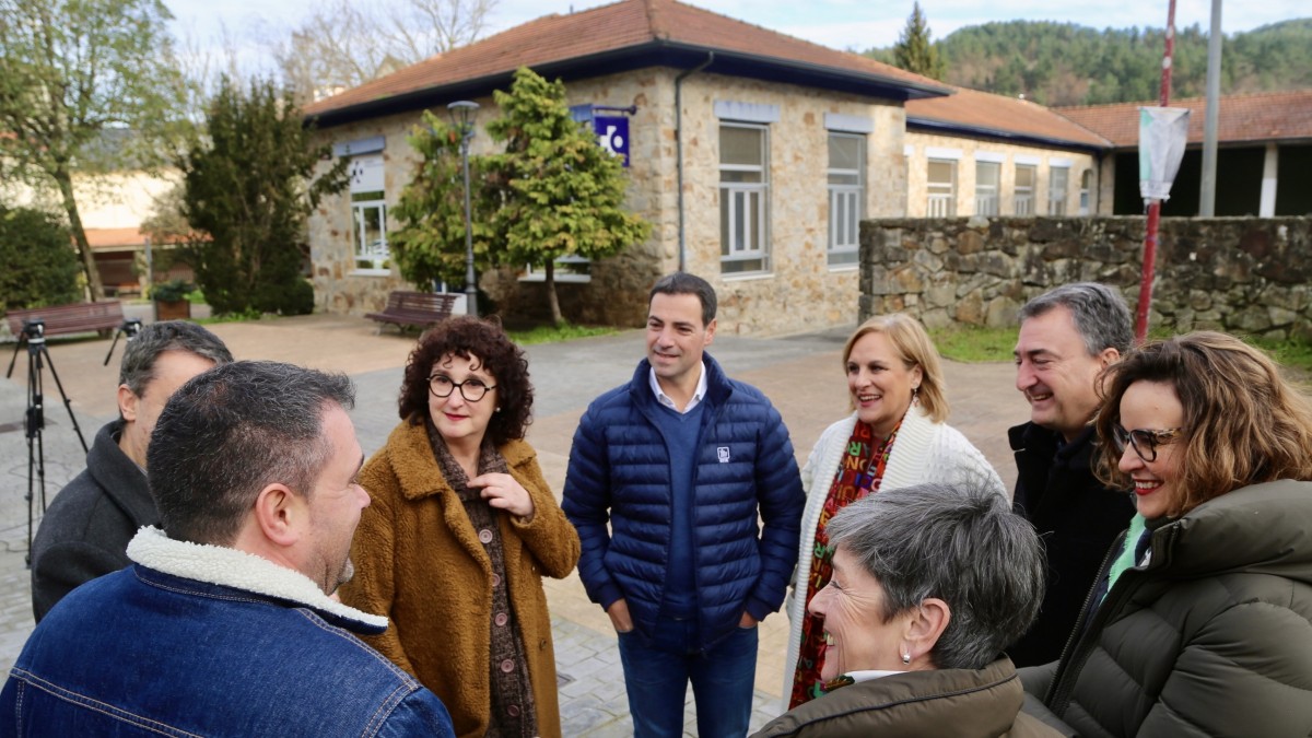 Aitor Esteban, Imanol Pradales, Elixabete  Etxanobe, Itxaso Atutxa, Nerea Ahedo - Usansolo 