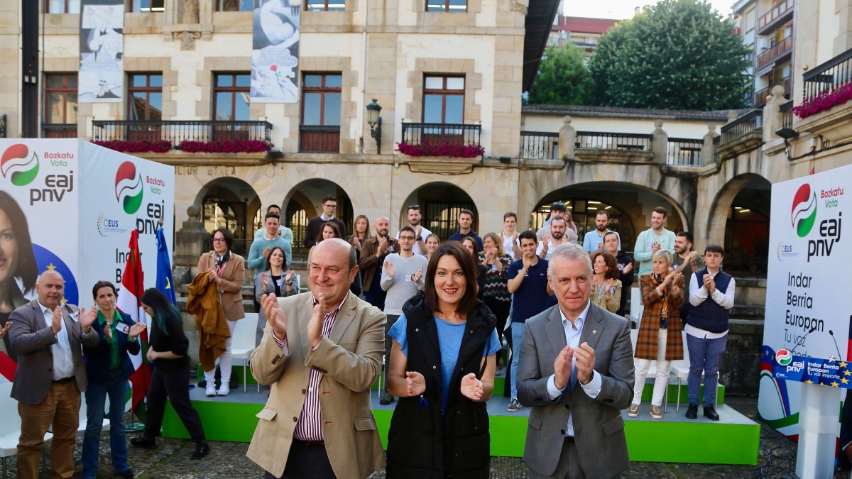 9-J Mitin Gernika - Oihane Agirregoitia, Iñigo Urkullu, Andoni Ortuzar