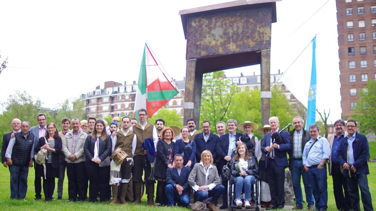 EAJ-PNV participa en el homenaje anual a Castelao, padre del nacionalismo gallego y máximo exponente de la cultura gallega del siglo XX