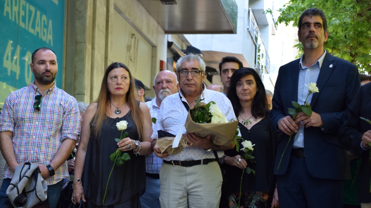 San Sebastián honra la memoria de Alfredo García, asesinado por ETA en 1976