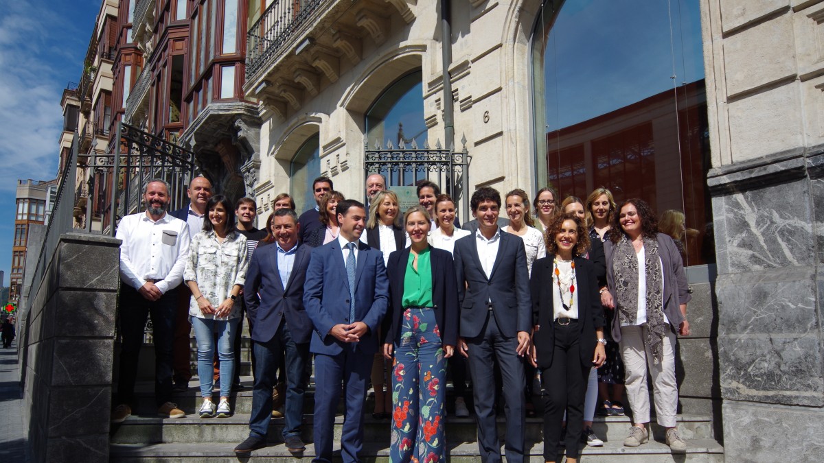 Las 25 junteras y junteros de EAJ-PNV se acreditan en Juntas Generales de Bizkaia