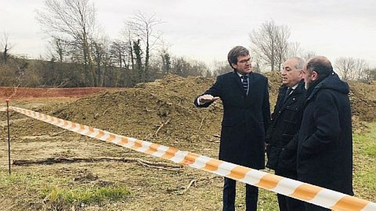 URAk Zadorra ibaia babestuko du ur handiko ibilgu batekin eta lubeta batekin, Abetxuko eta Gamarra artean uholdeak saihesteko