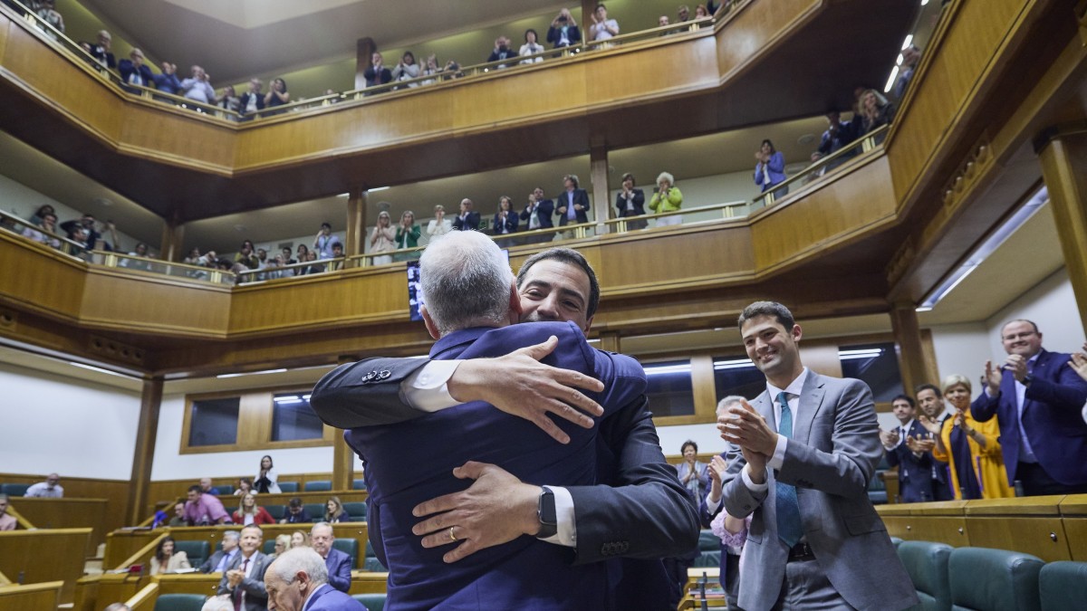 Imanol Pradales, séptimo Lehendakari de EAJ-PNV tras recibir el apoyo mayoritario del Parlamento Vasco