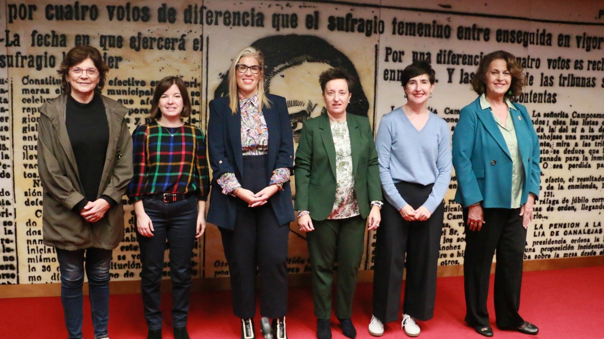 Frente común para impedir la celebración de la VI Cumbre Transatlántica en el Senado