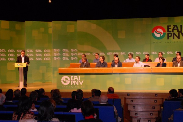 Asamblea Nacional Informativa de EAJ-PNV en el Palacio Euskalduna de Bilbao