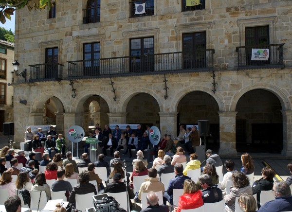 Presentación de las candidaturas de EAJ-PNV de la Cuadrilla de Gorbeialdea