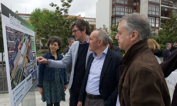 Gorka Urtaran, Ramiro González. Azpiegiturak - Gasteiz