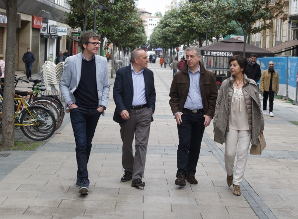 Gorka Urtaran, Ramiro González. Azpiegiturak - Gasteiz