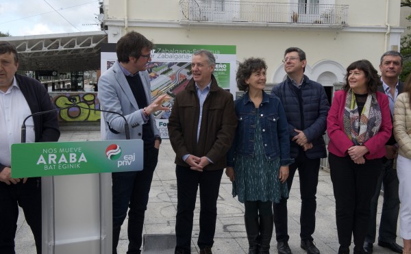 Gorka Urtaran, Ramiro González. Azpiegiturak - Gasteiz