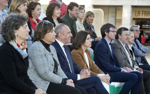 Mitin. Vitoria-Gasteiz. Lakua. Gorka Urtaran, Ramiro González, Izaskun Bilbao, Iñigo Urkullu