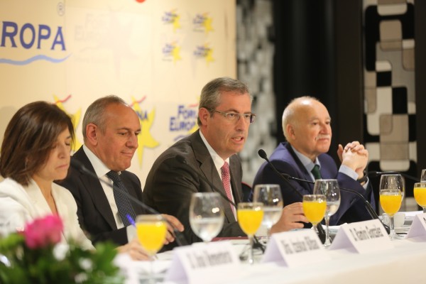 Forum Nueva Economía. Bilbao. Ramiro González, Unai Rementeria, Markel Olano