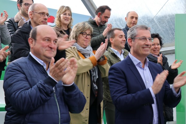 Mitin Eibar. Josu Mendicute, Eider Mendoza, Markel Olano, Andoni Ortuzar