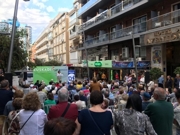 Mitin Benidorm. Izaskun Bilbao, Lluis Bertomeu