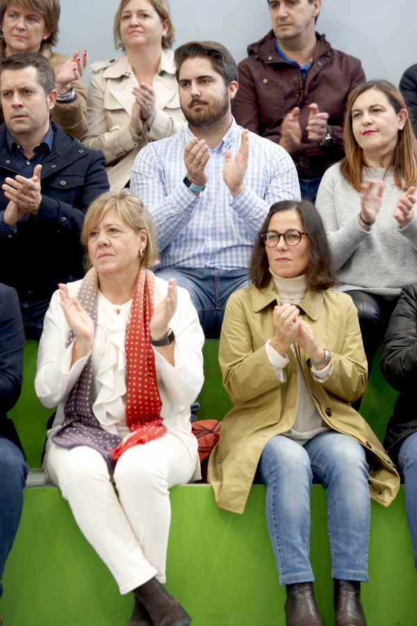 Mitin Barakaldo. Andoni Ortuzar, Iñigo Urkullu, Aitor Esteban, Josune Gorospe, Amaia Del Campo 