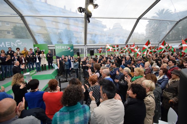 10N Mitin Donostia. Andoni Ortuzar, Iñigo Urkullu, Aitor Esteban, Maribel Vaquero, Joseba Agirretxea