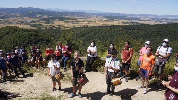 Subida a Zaldiaran, Ernio y Serantes. Iñigo Urkullu, Bakartxo Tejeria, Leixuri Arrizabalaga