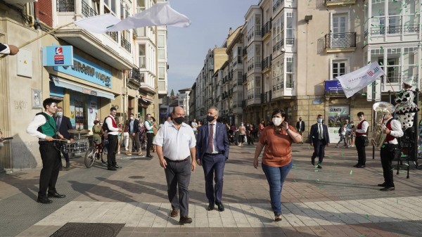 Mitina Vitoria-Gasteiz - Jone Berriozabal, Iñigo Urkullu, Andoni Ortuzar.	