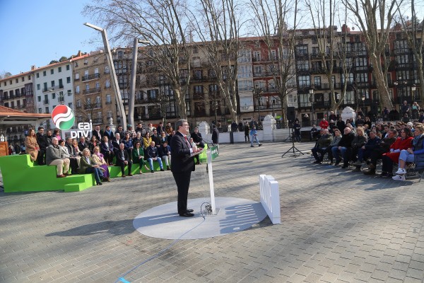 Presentación de Juan Mari Aburto Rique como candidato a la alcaldía de Bilbao por EAJ-PNV