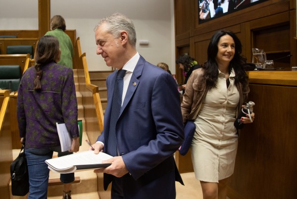 Pleno Ordinario en el Parlamento Vasco (27-04-2023)