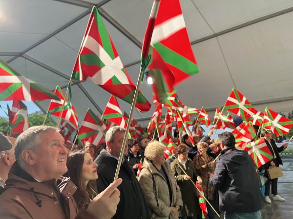 28-M Arranque de campaña en Vitoria-Gasteiz, Bilbao y Donostia