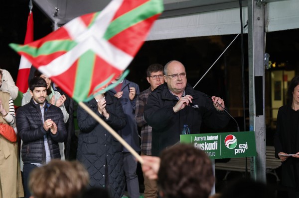 28-M Arranque de campaña en Vitoria-Gasteiz, Bilbao y Donostia