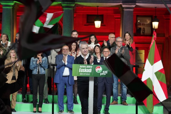 28-M Arranque de campaña en Vitoria-Gasteiz, Bilbao y Donostia