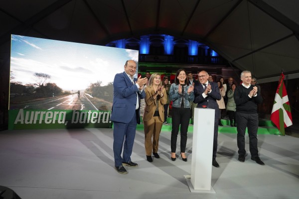 28-M Arranque de campaña en Vitoria-Gasteiz, Bilbao y Donostia