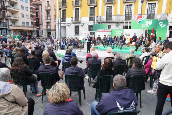 28 M Mitin Tolosa X. Iturbe, E. Mendoza, I. Urkullu, J. Egibar