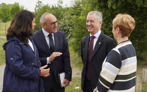 28-M Ciudad verde de la industria Artolazabal, González, Suso, Tapia, Urkullu