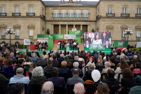 28-M Mitin Gasteiz - Artolazabal, González, Urkullu, Ortuzar