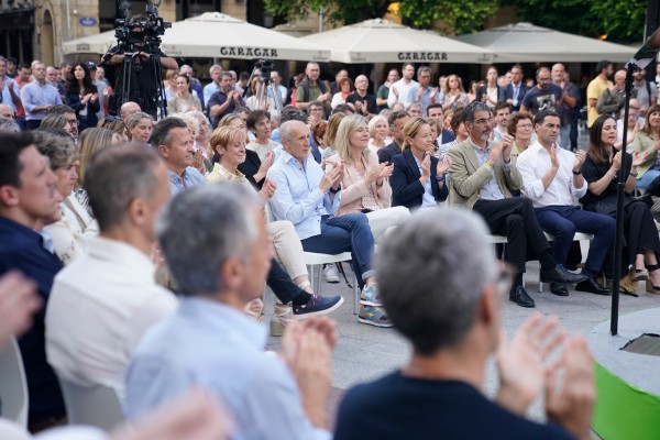 9-J Mitin Donostia - Oihane Agirregoitia, Aitana Agirre, Iñigo Urkullu, Andoni Ortuzar