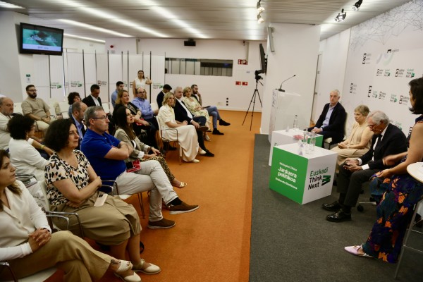 Euskadi Think Next - La política ¿profesión o servicio público?