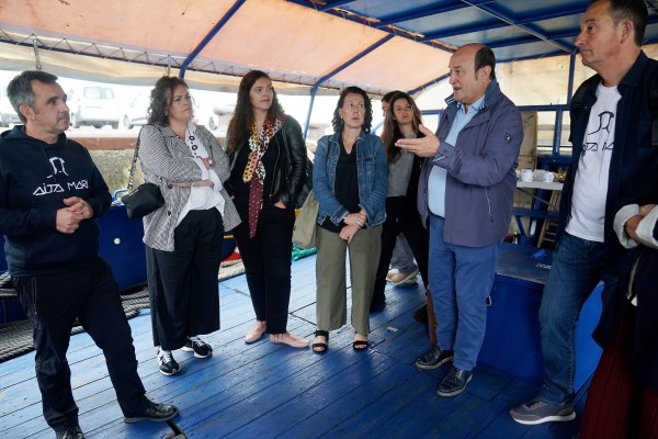 Visita a barco Aita Mari