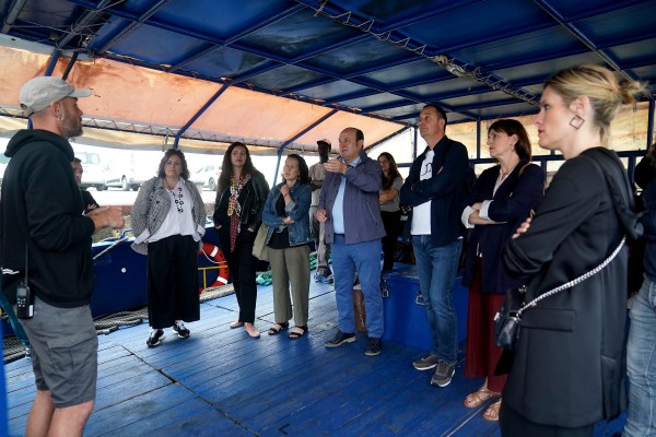 Visita a barco Aita Mari